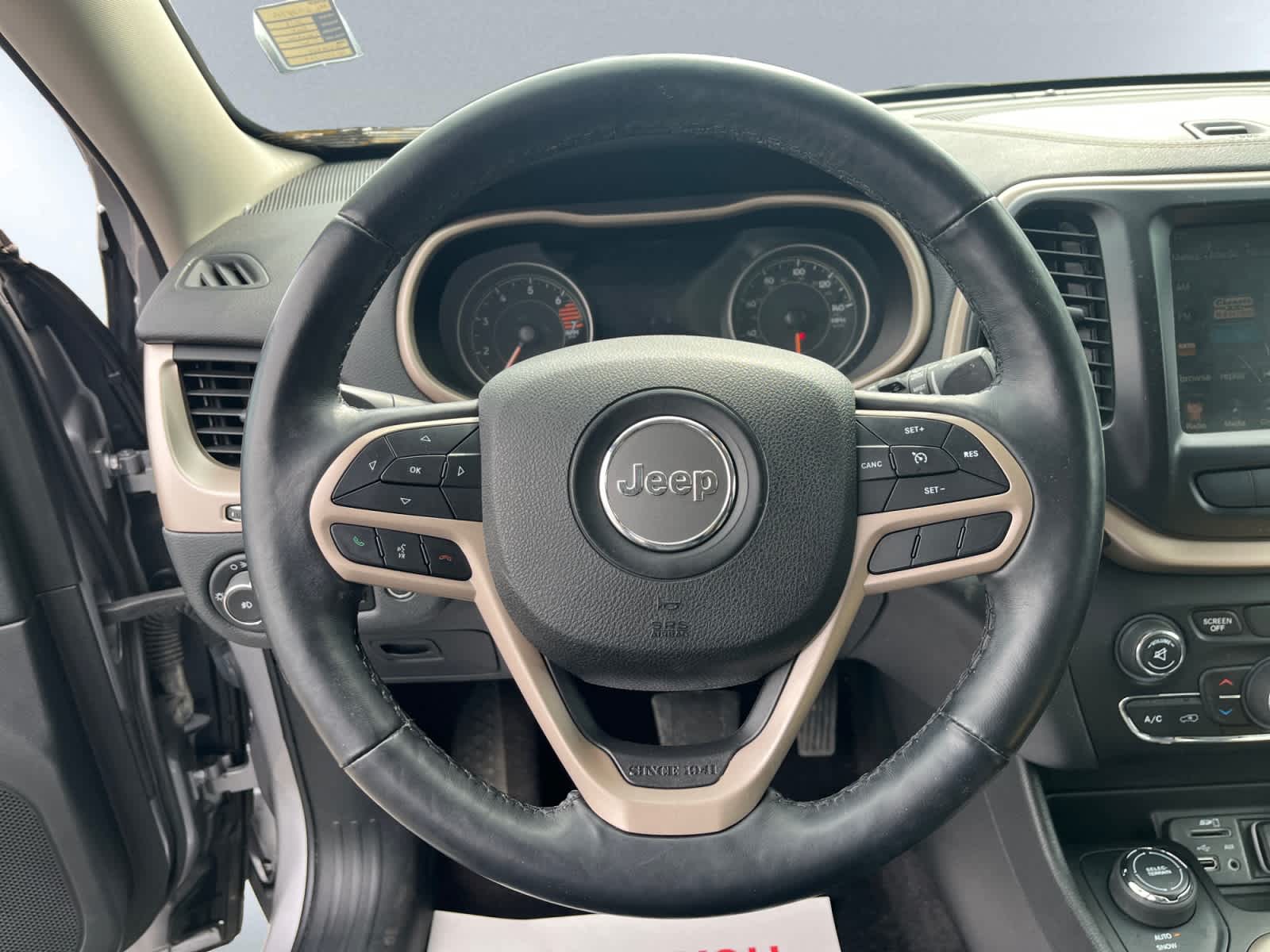 used 2018 Jeep Cherokee car, priced at $12,314