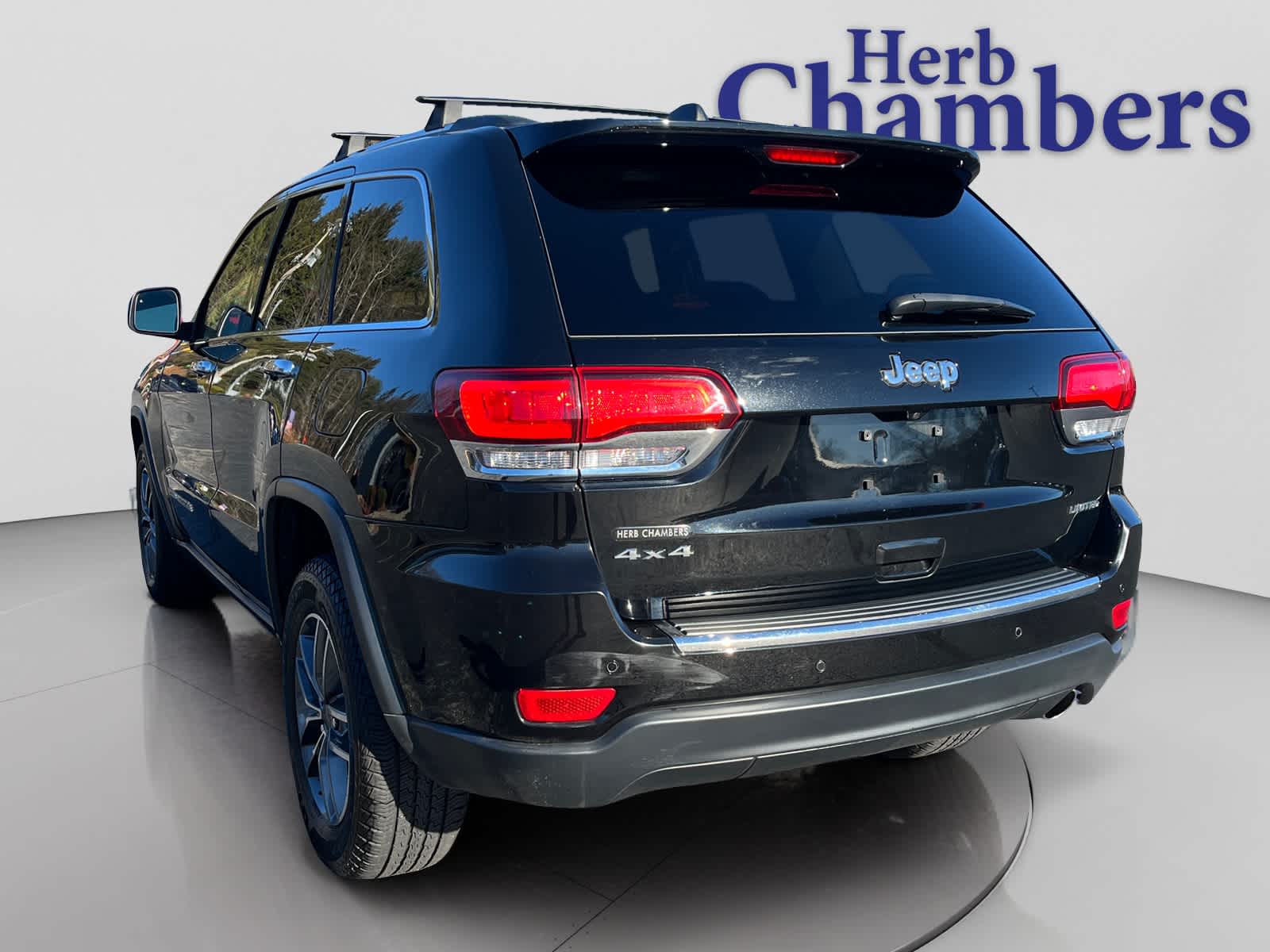 2020 Jeep Grand Cherokee Limited photo 2