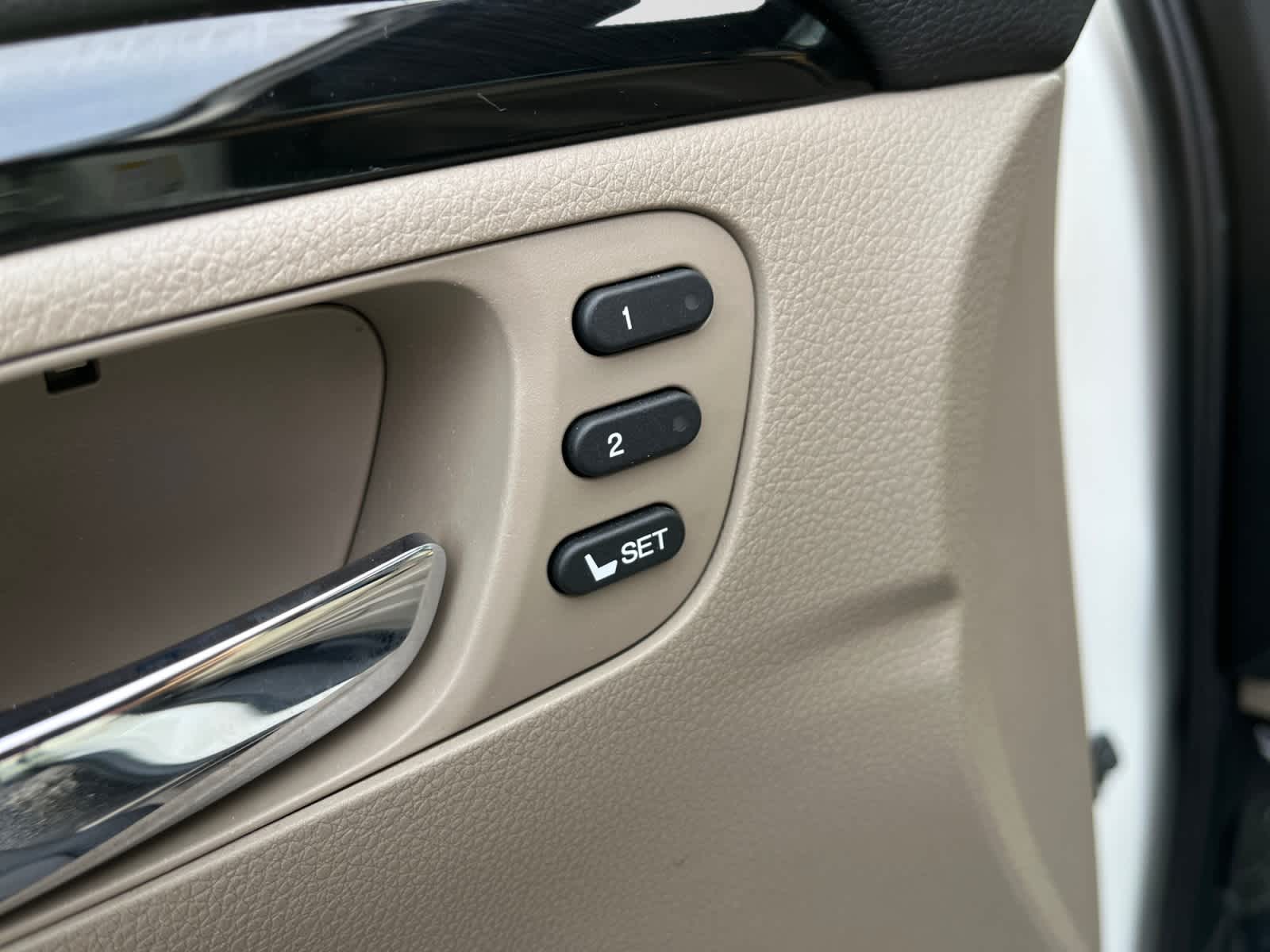 used 2018 Honda Pilot car, priced at $20,595