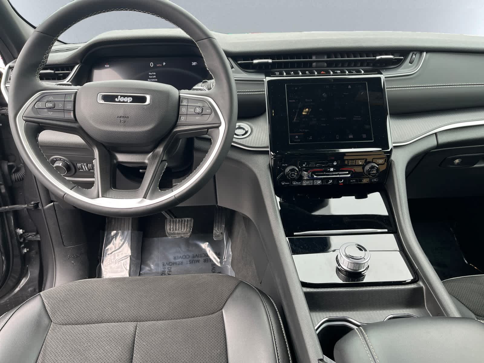 used 2024 Jeep Grand Cherokee car, priced at $33,303