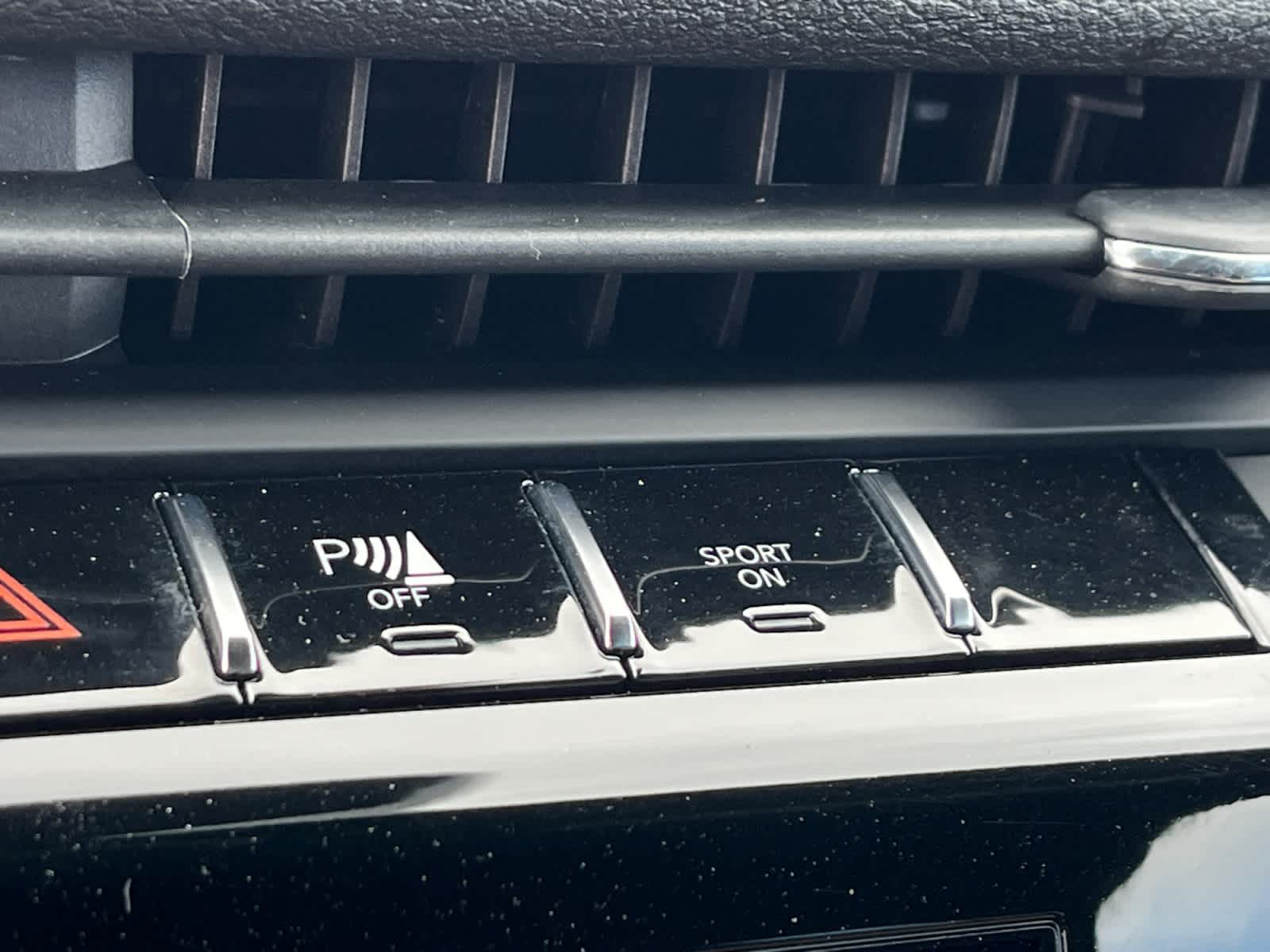 2023 Jeep Grand Cherokee Altitude - Photo 24