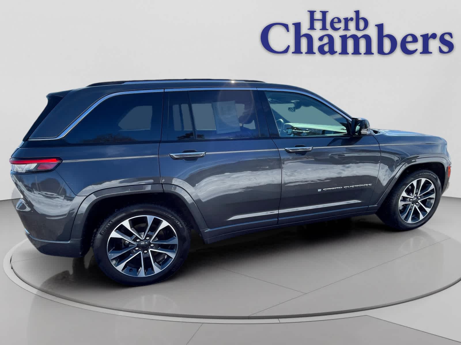 used 2022 Jeep Grand Cherokee car, priced at $32,648