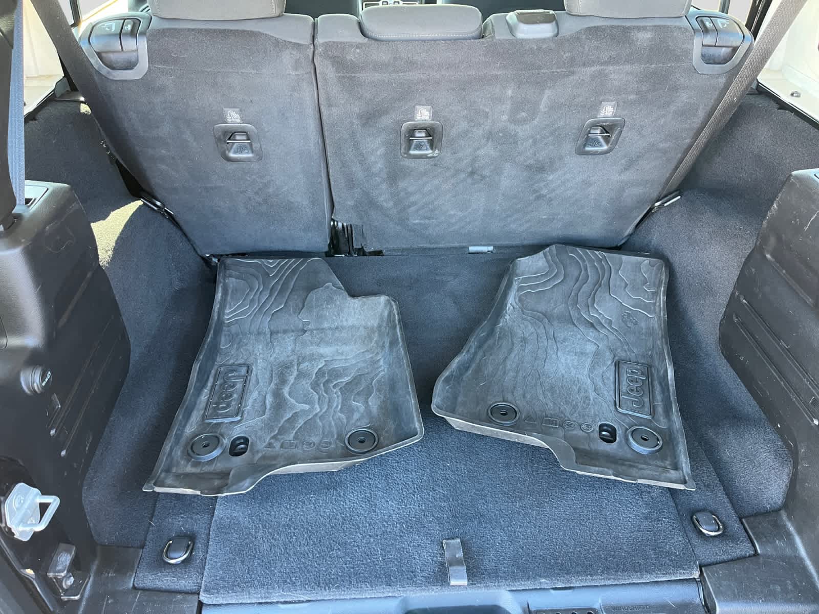 used 2019 Jeep Wrangler Unlimited car, priced at $23,330