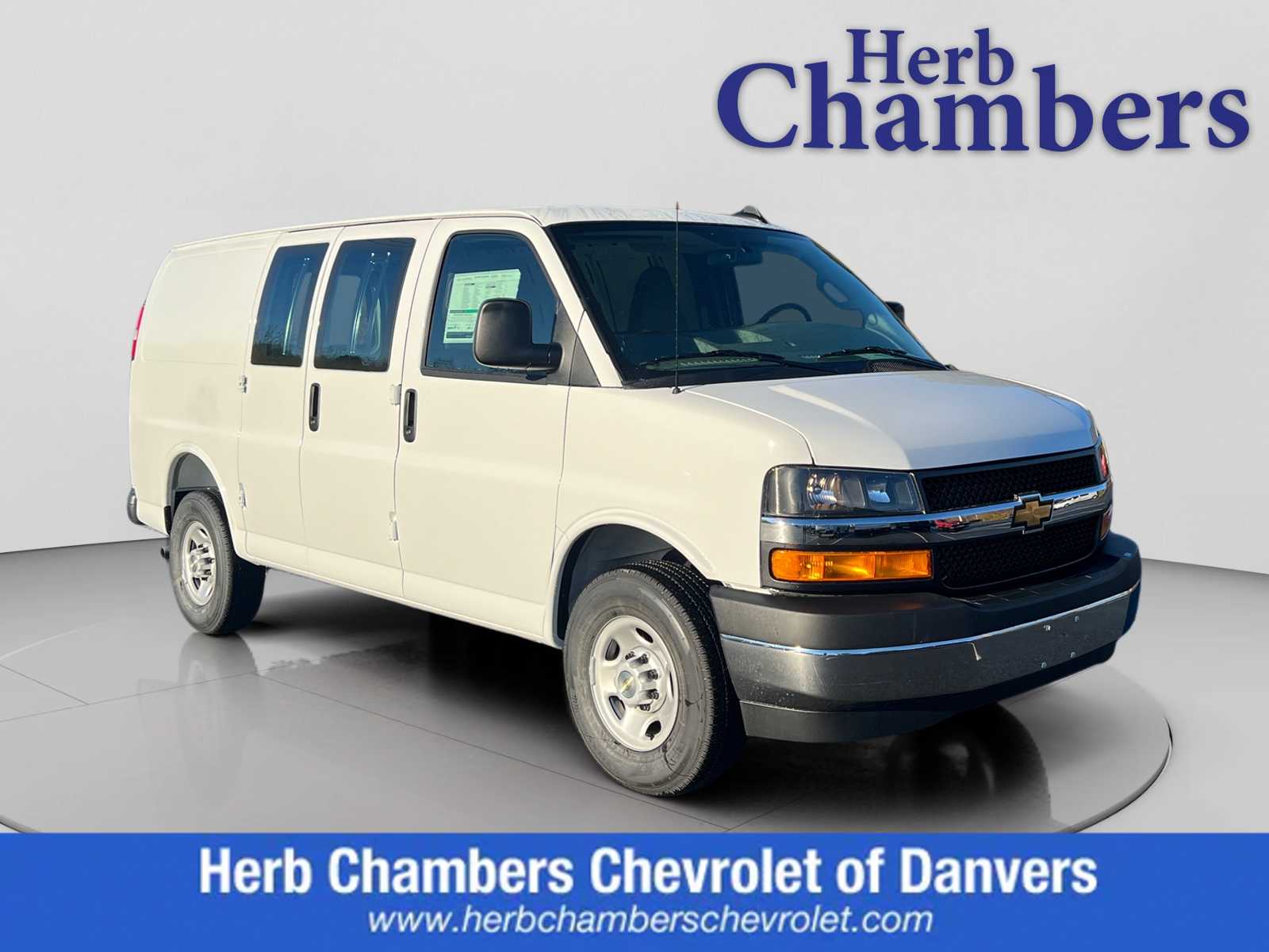 2025 Chevrolet Express Cargo Work Van's photo