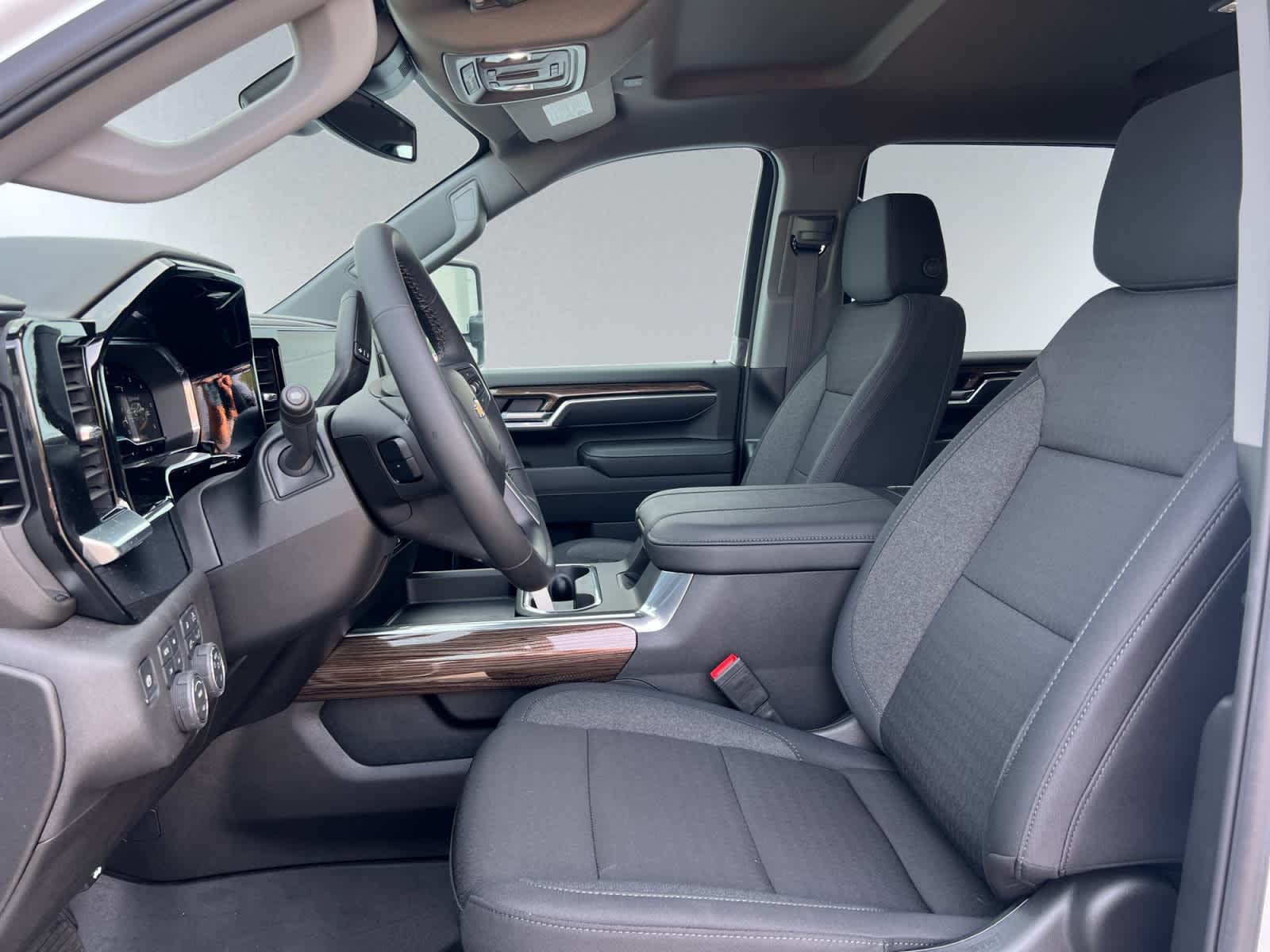 2025 Chevrolet Silverado 3500 HD LT - Photo 11