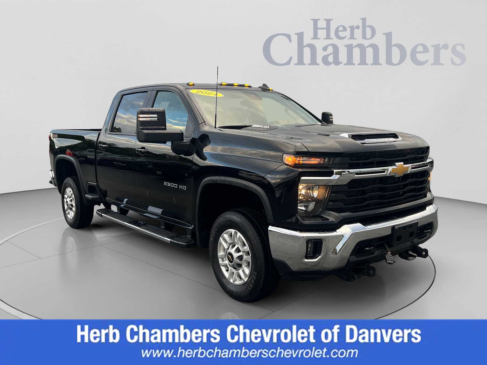 Black 2024 Chevrolet Silverado 2500HD Pickup Truck Four-Wheel Drive Automatic
