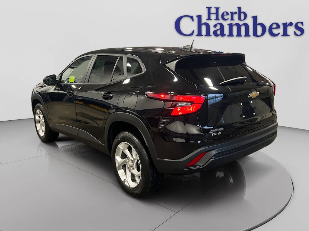 Used 2024 Chevrolet Trax LS SUV