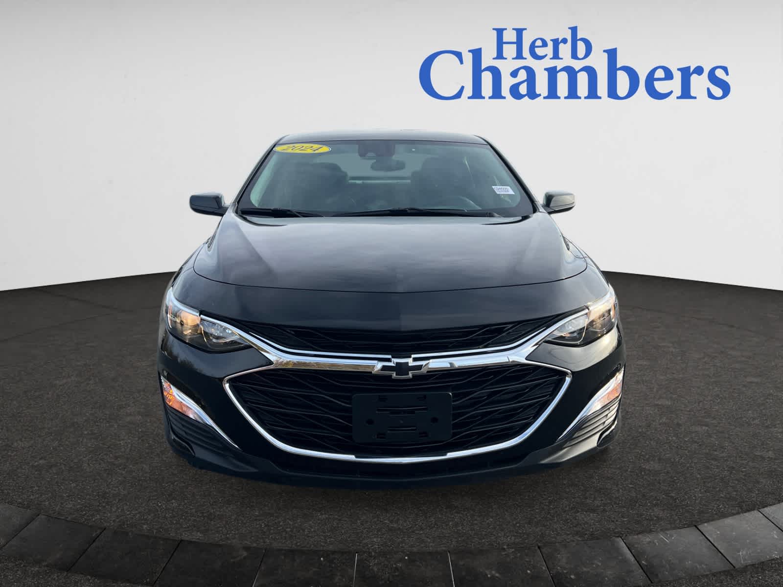 2024 Chevrolet Malibu RS photo 2