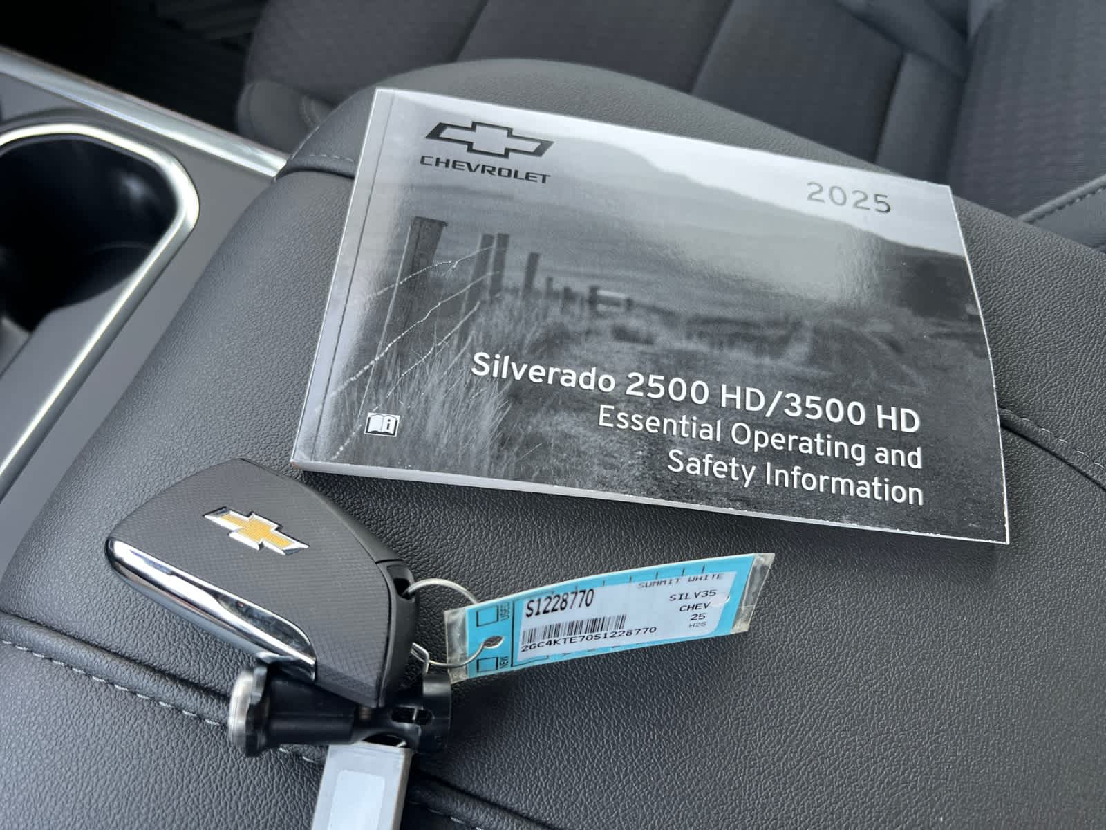 2025 Chevrolet Silverado 3500 HD LT - Photo 12