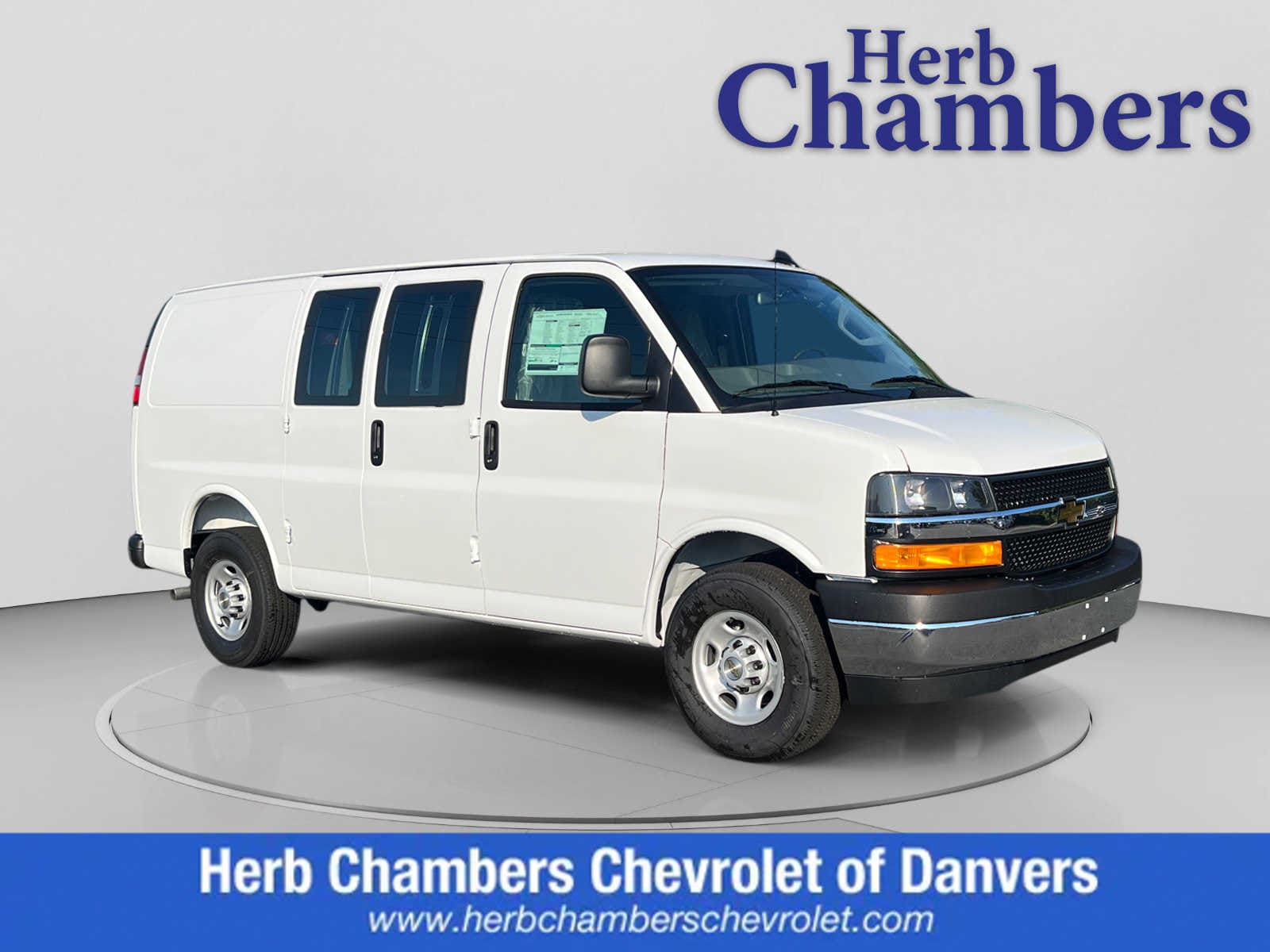 2025 Chevrolet Express Cargo Work Van's photo