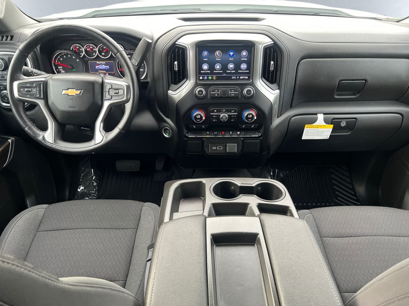 2022 Chevrolet Silverado 1500 LT photo 4
