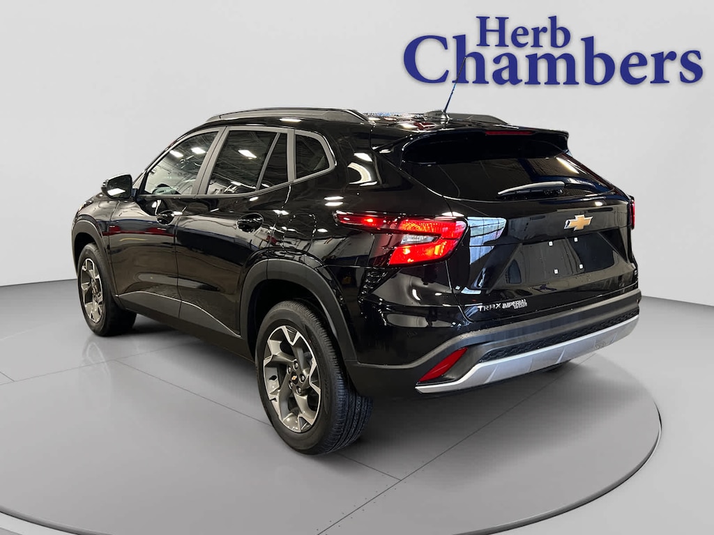 New 2026 Chevrolet Trax LT SUV