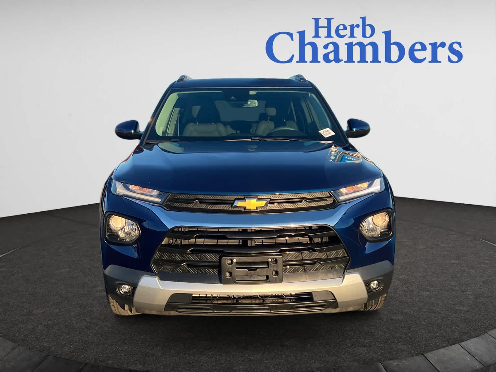 2022 Chevrolet Trailblazer LT photo 2