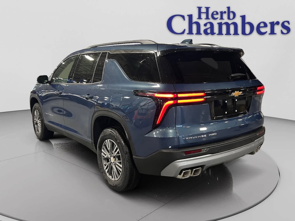 New 2026 Chevrolet Traverse LT SUV