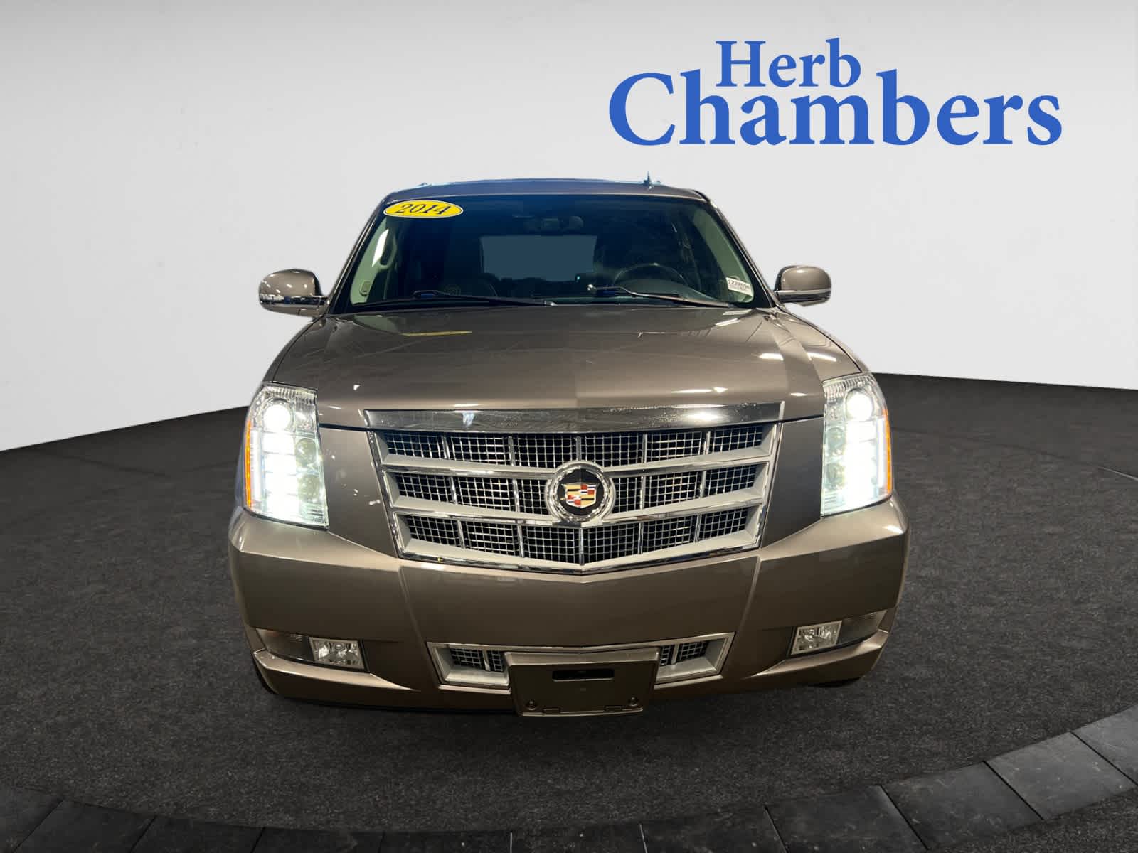 2014 Cadillac Escalade Platinum photo 2