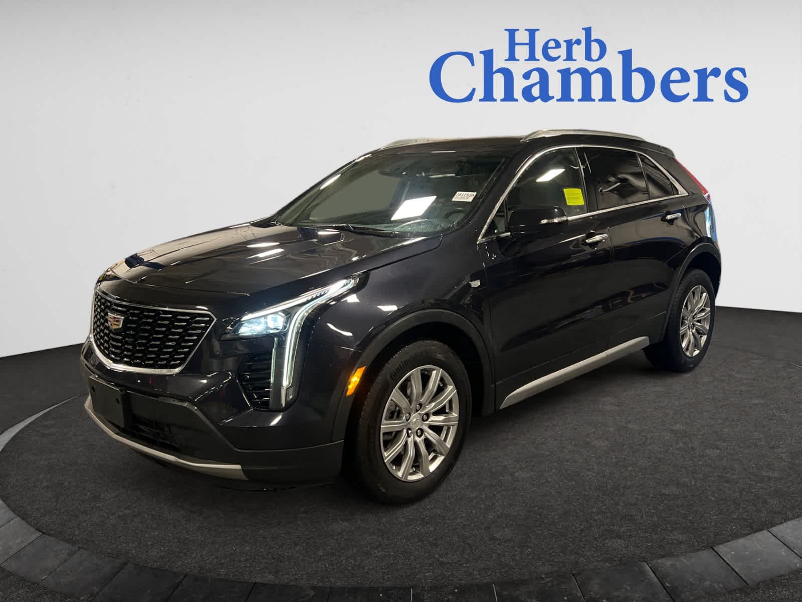2023 Cadillac XT4 Premium Luxury photo 2