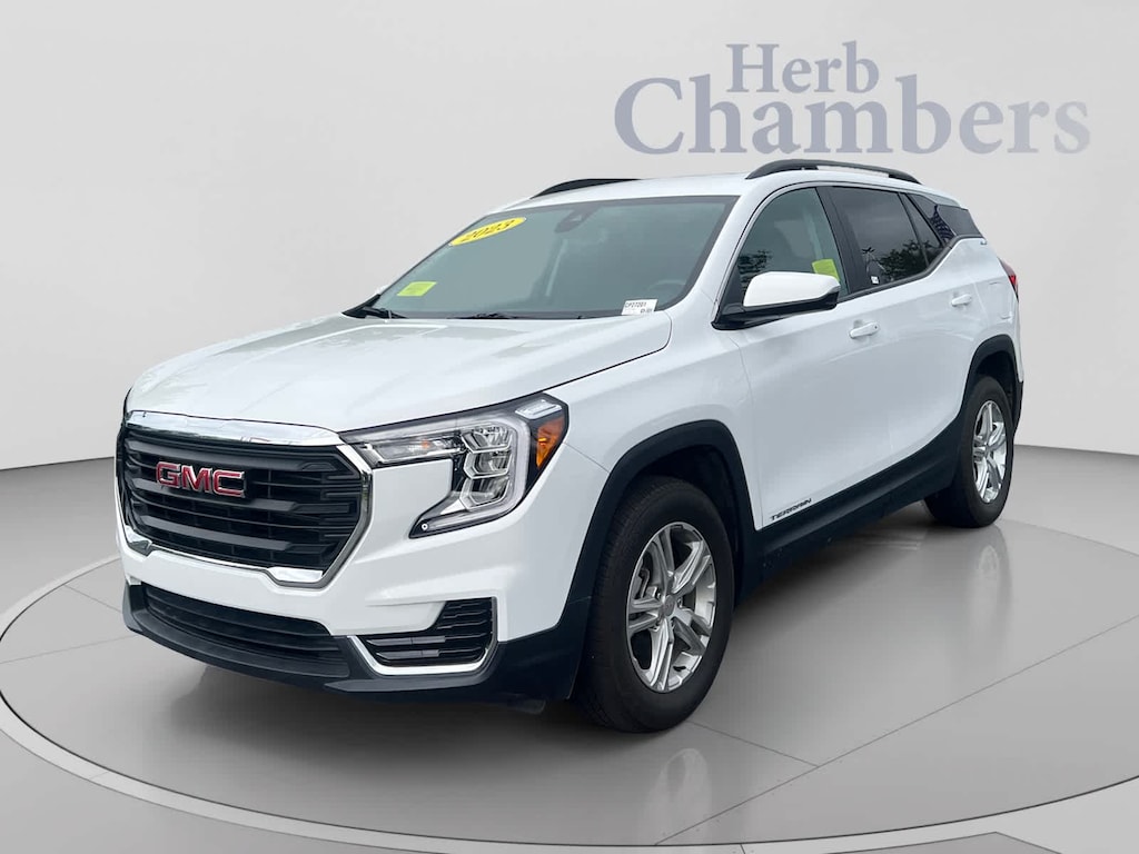 Used 2023 GMC Terrain SLE SUV