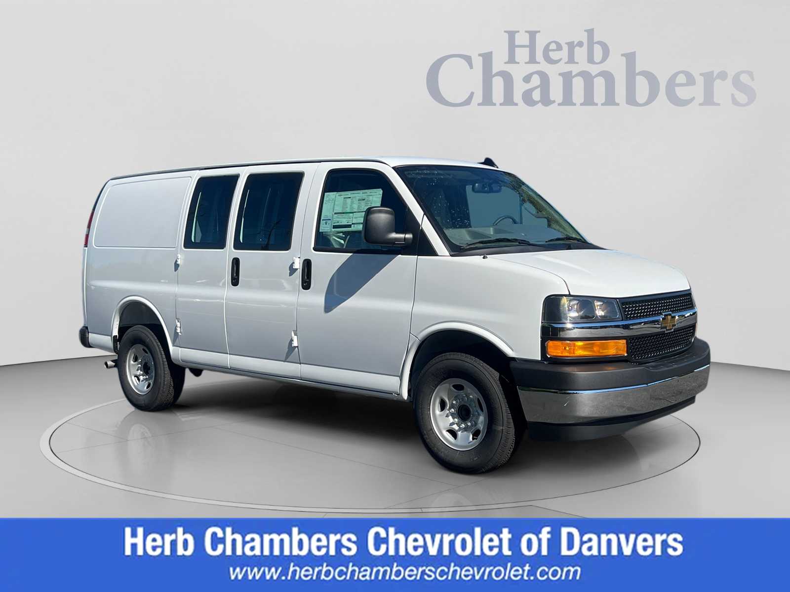 2025 Chevrolet Express Cargo WT Van