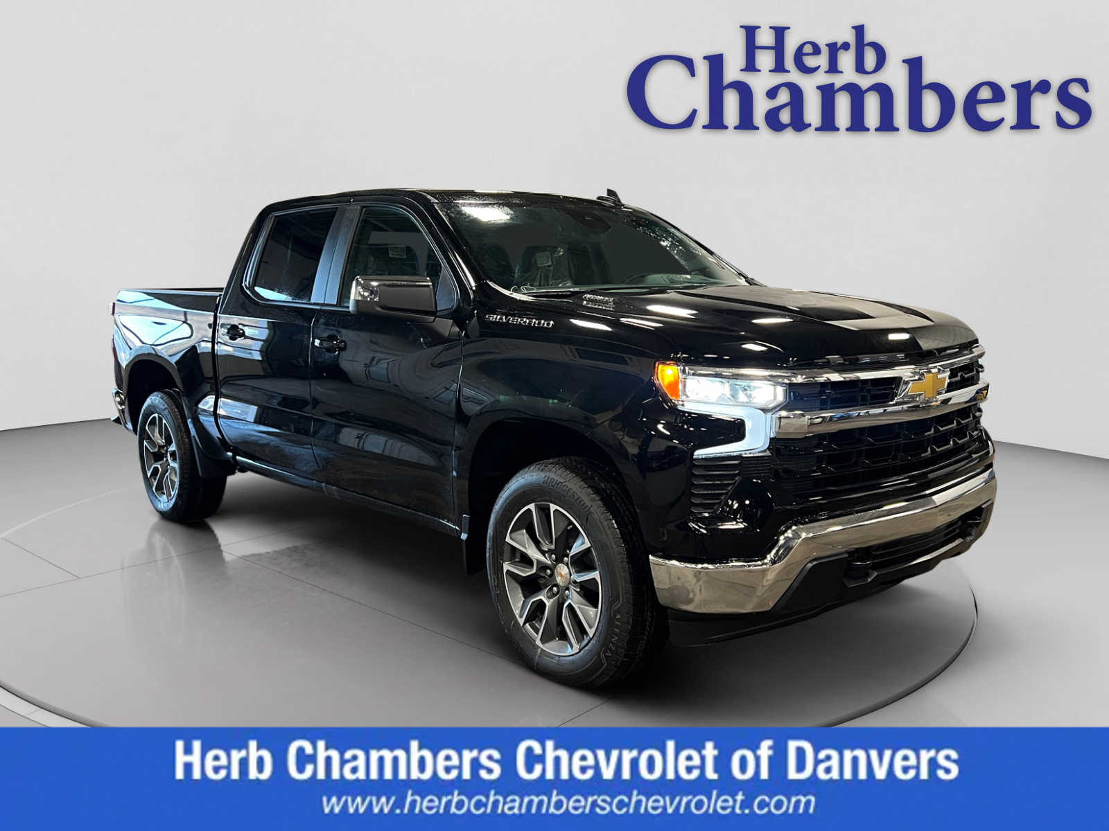 2026 Chevrolet Silverado 1500 LT's photo