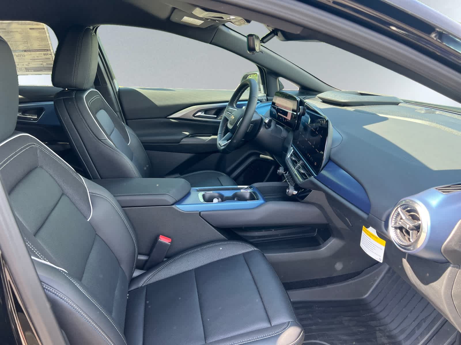 2026 Chevrolet Equinox EV 2LT - Photo 20