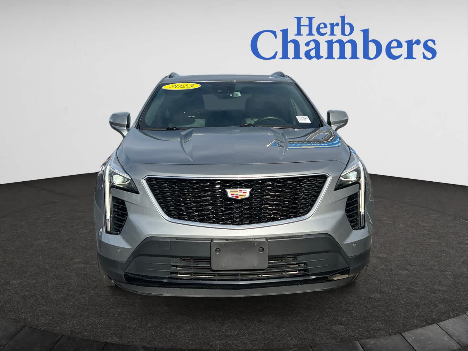 2023 Cadillac XT4 Sport photo 2