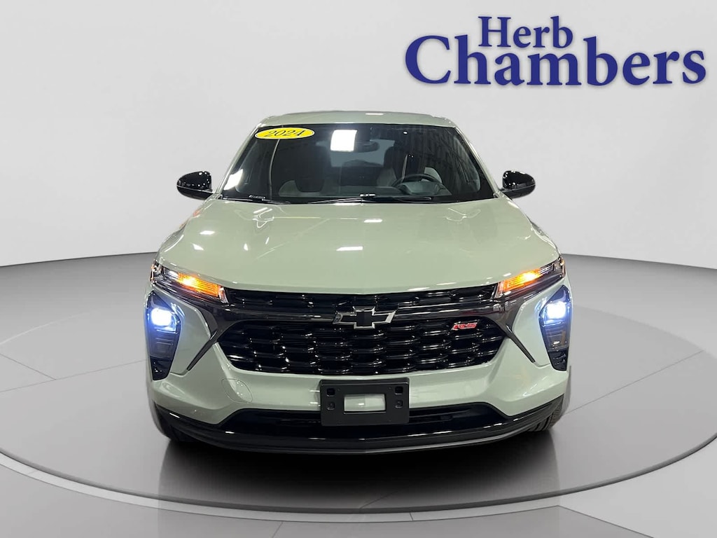 Used 2024 Chevrolet Trax 1RS SUV