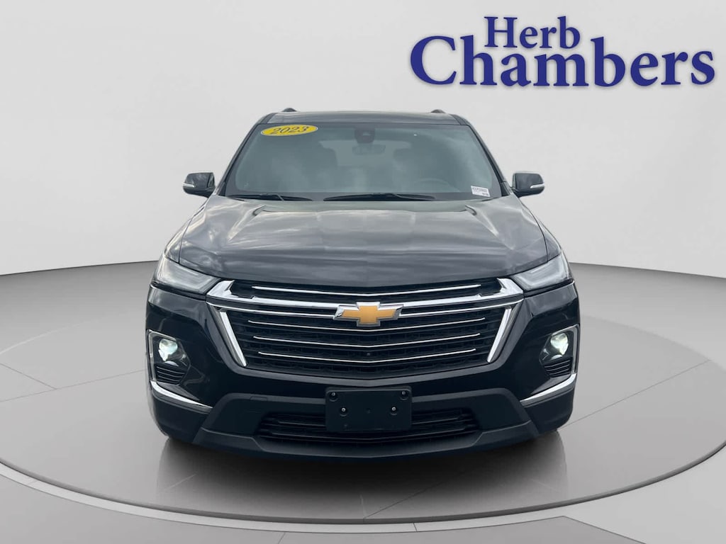 Used 2023 Chevrolet Traverse LT Leather SUV