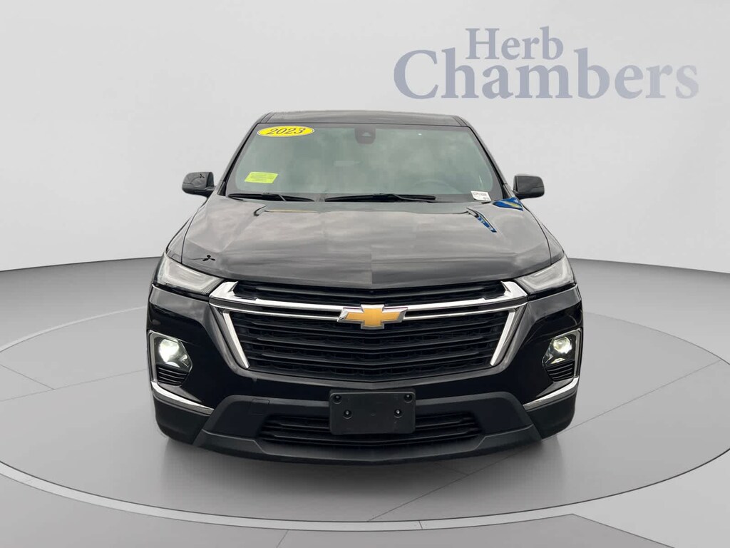 Used 2023 Chevrolet Traverse LS SUV