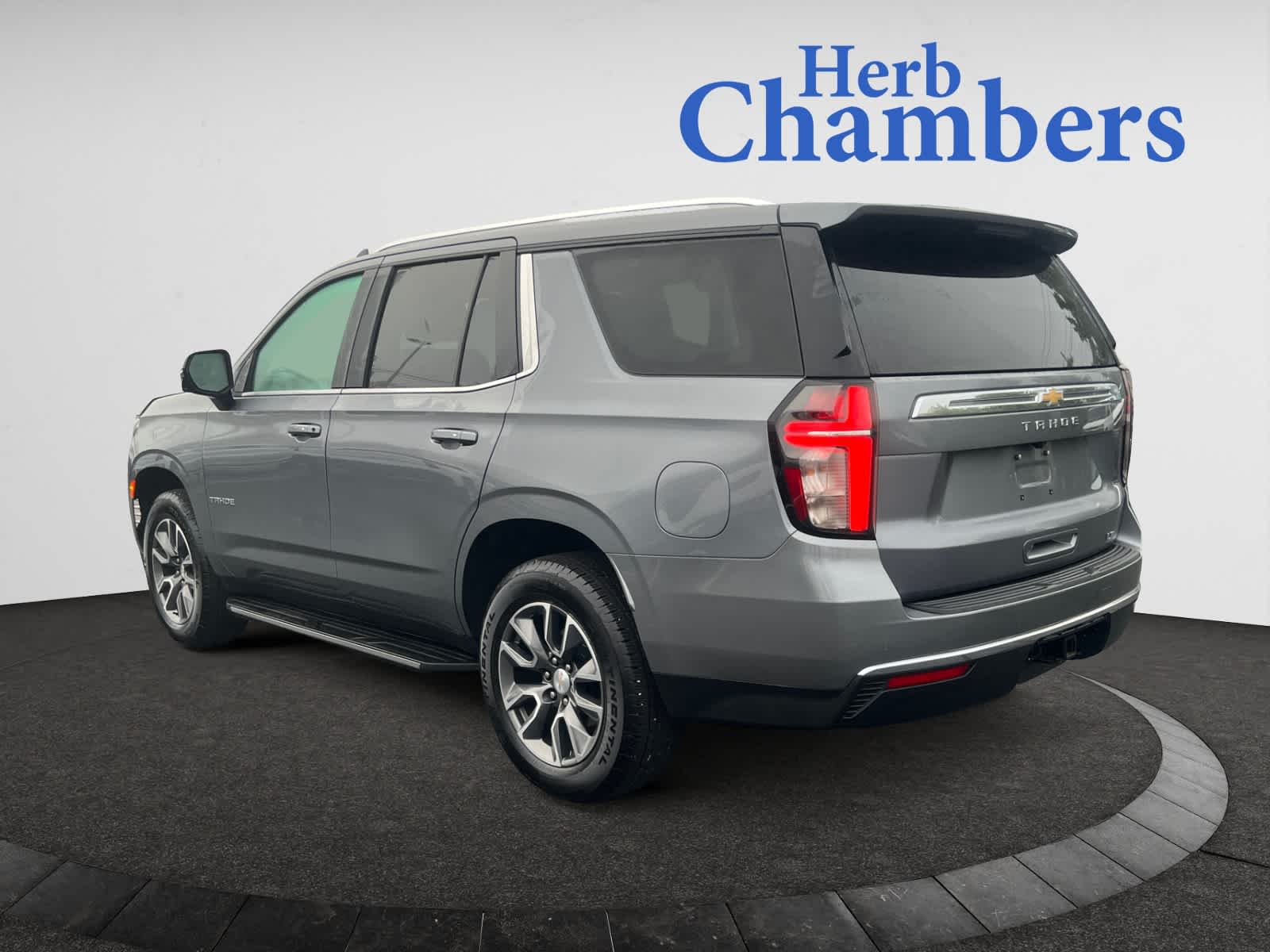 2022 Chevrolet Tahoe LT photo 3
