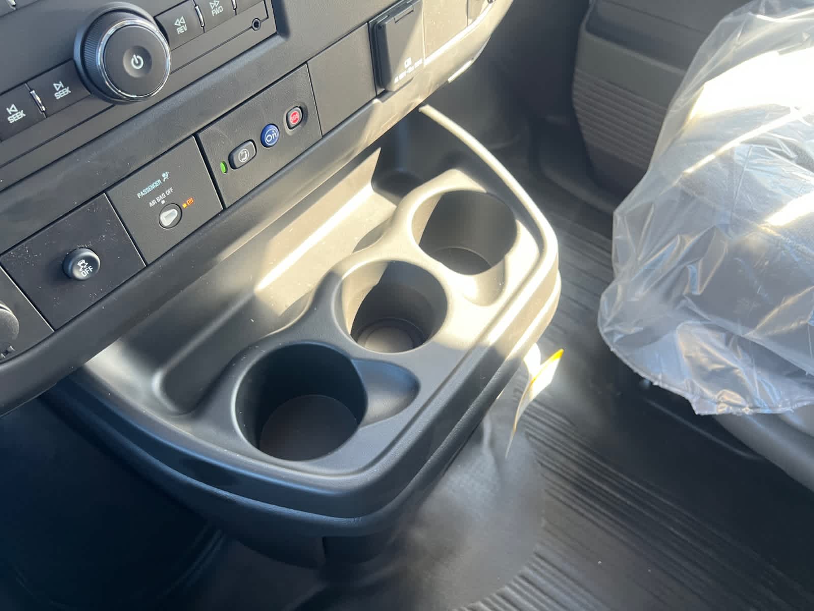2025 Chevrolet Express Cargo Work Van - Photo 16