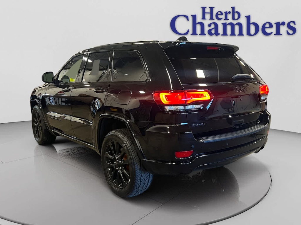 Used 2018 Jeep Grand Cherokee Altitude SUV