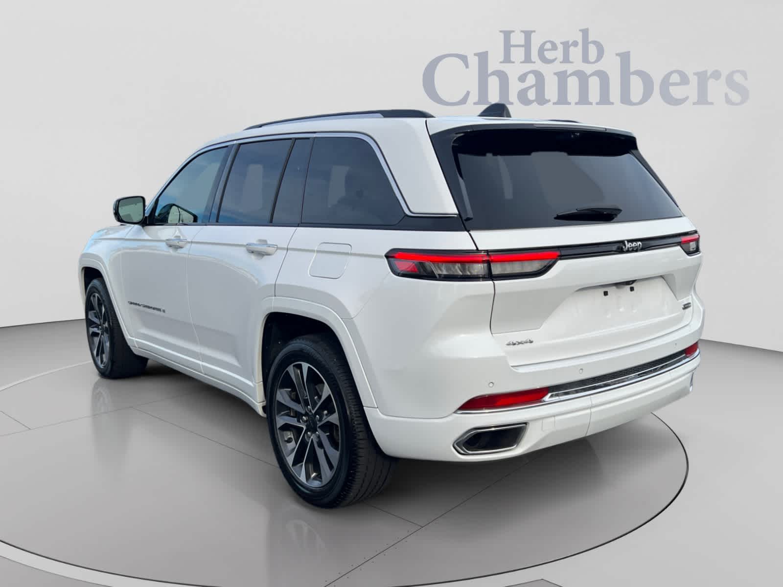 Used 2023 Jeep Grand Cherokee Overland SUV