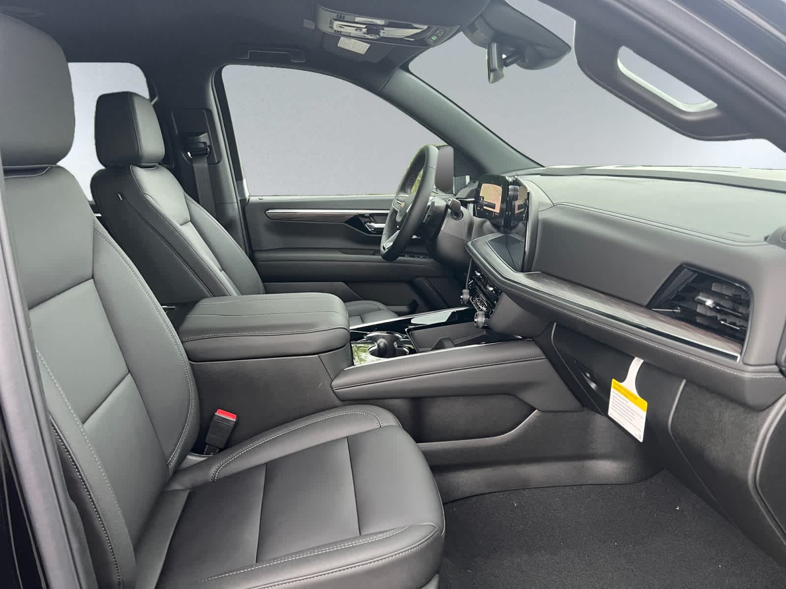 2026 Chevrolet Suburban LT - Photo 20