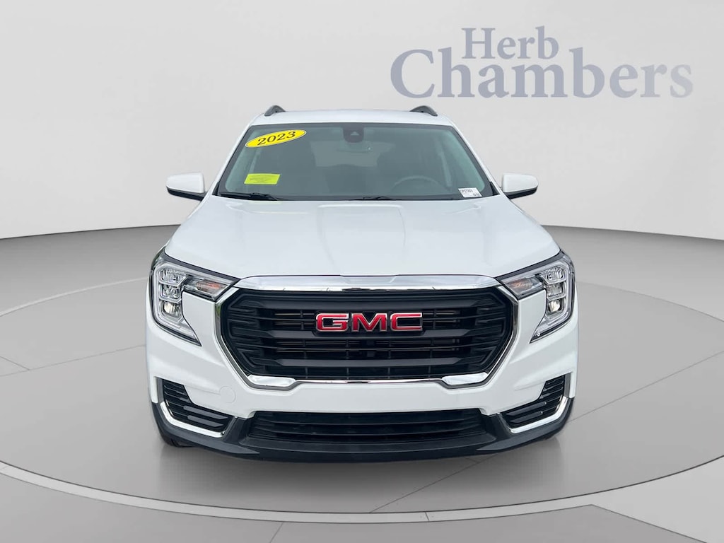 Used 2023 GMC Terrain SLE SUV