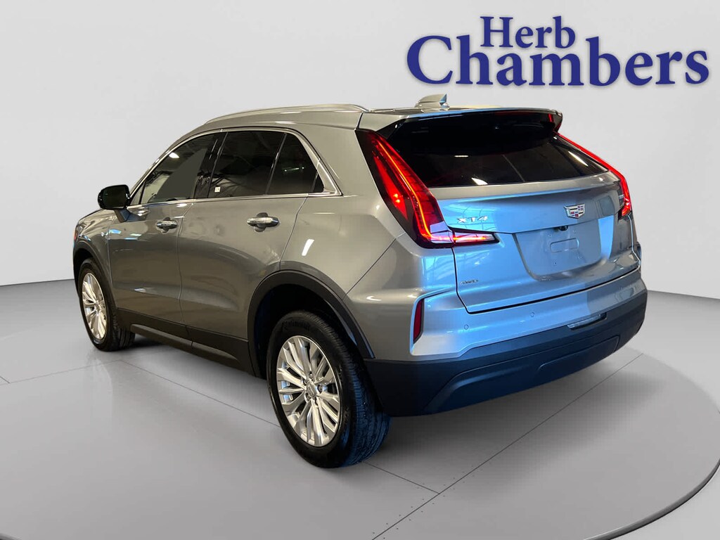 Used 2024 CADILLAC XT4 Luxury SUV