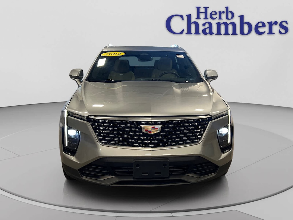Used 2024 CADILLAC XT4 Luxury SUV