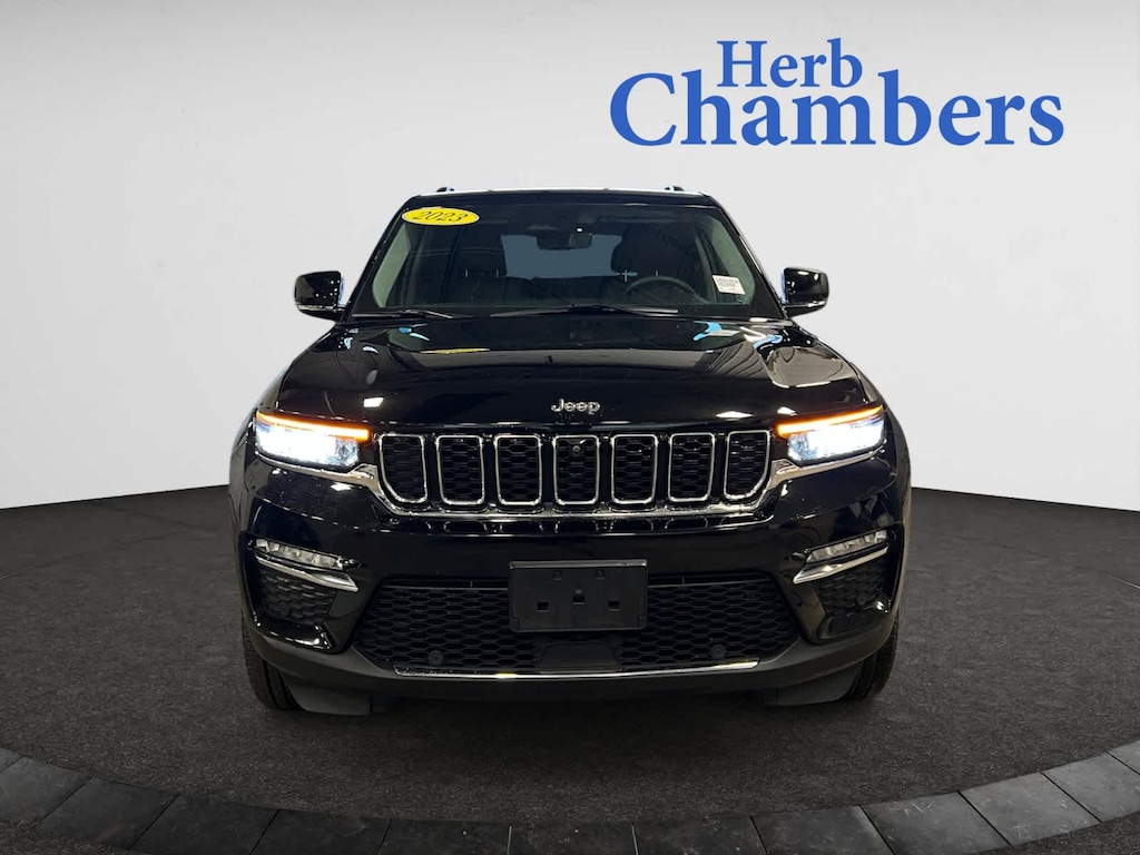 Used 2023 Jeep Grand Cherokee Limited SUV