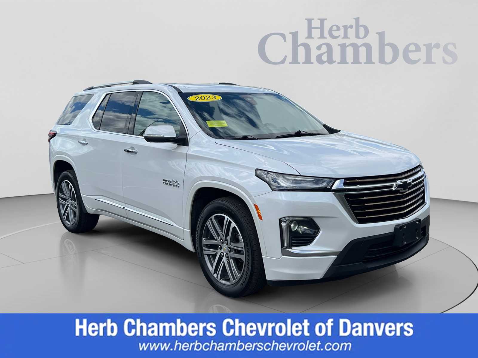 2023 Chevrolet Traverse Blanco (Iridescent Pearl Tricoat) SUV/Crossover Todo terreno Automática
