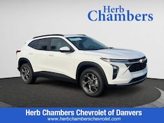 New 2025 Chevrolet Trax LT SUV near Boston, MA