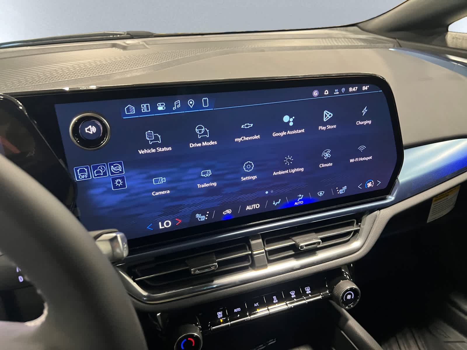2026 Chevrolet Equinox EV 2LT - Photo 14