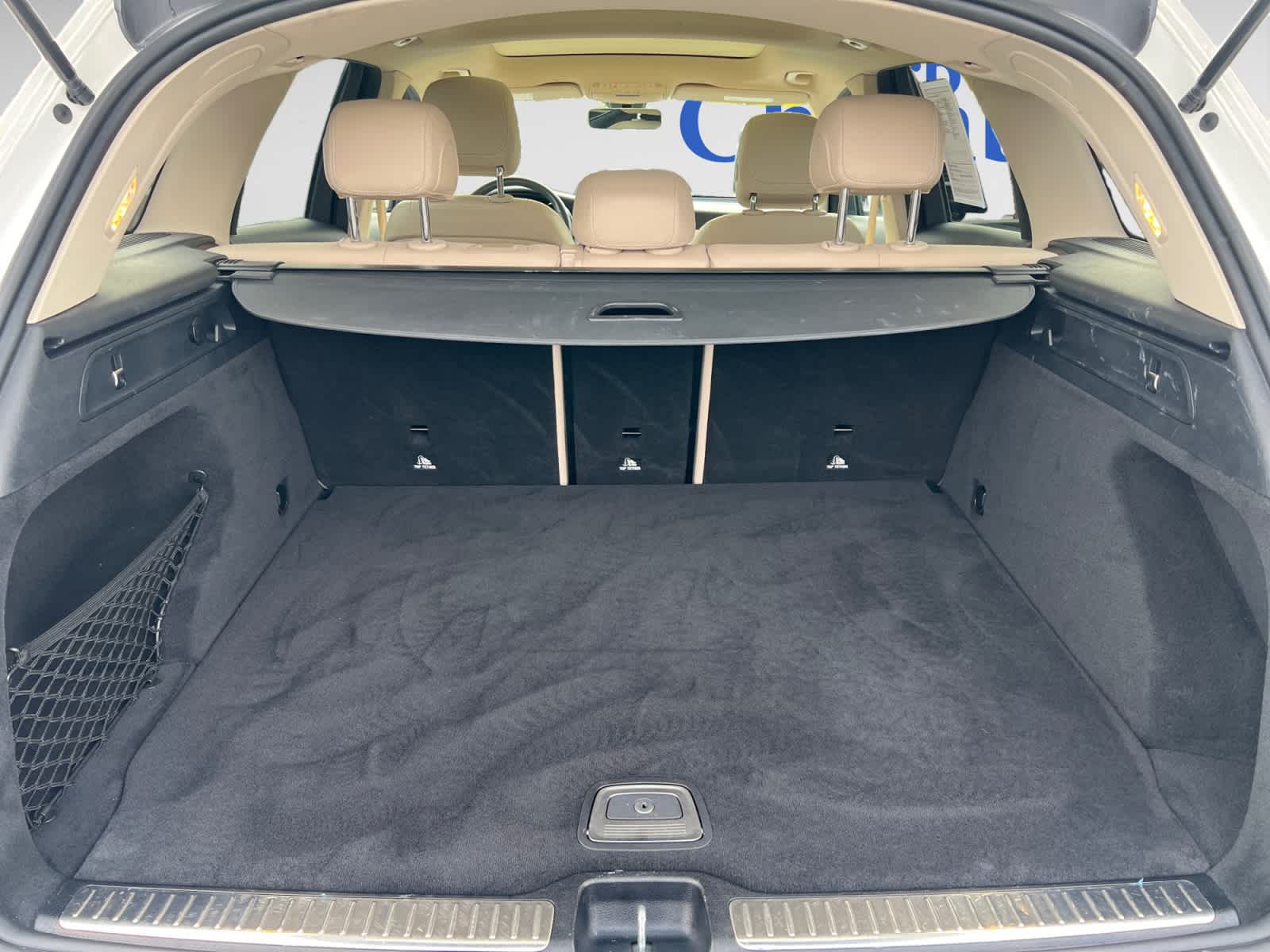 2021 Mercedes Benz GLC 300 photo 4