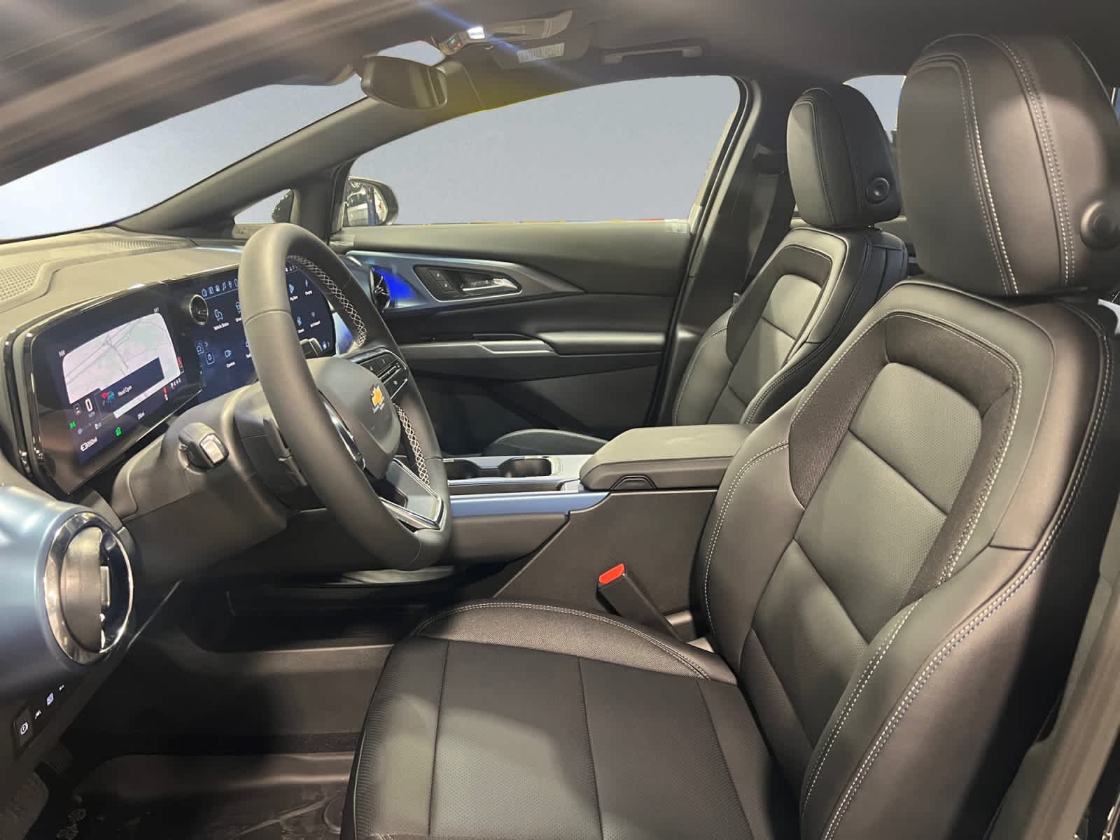2026 Chevrolet Equinox EV 2LT - Photo 11