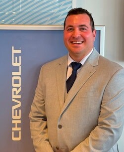 Staff member Bobby Haddad from ID_c8688e
