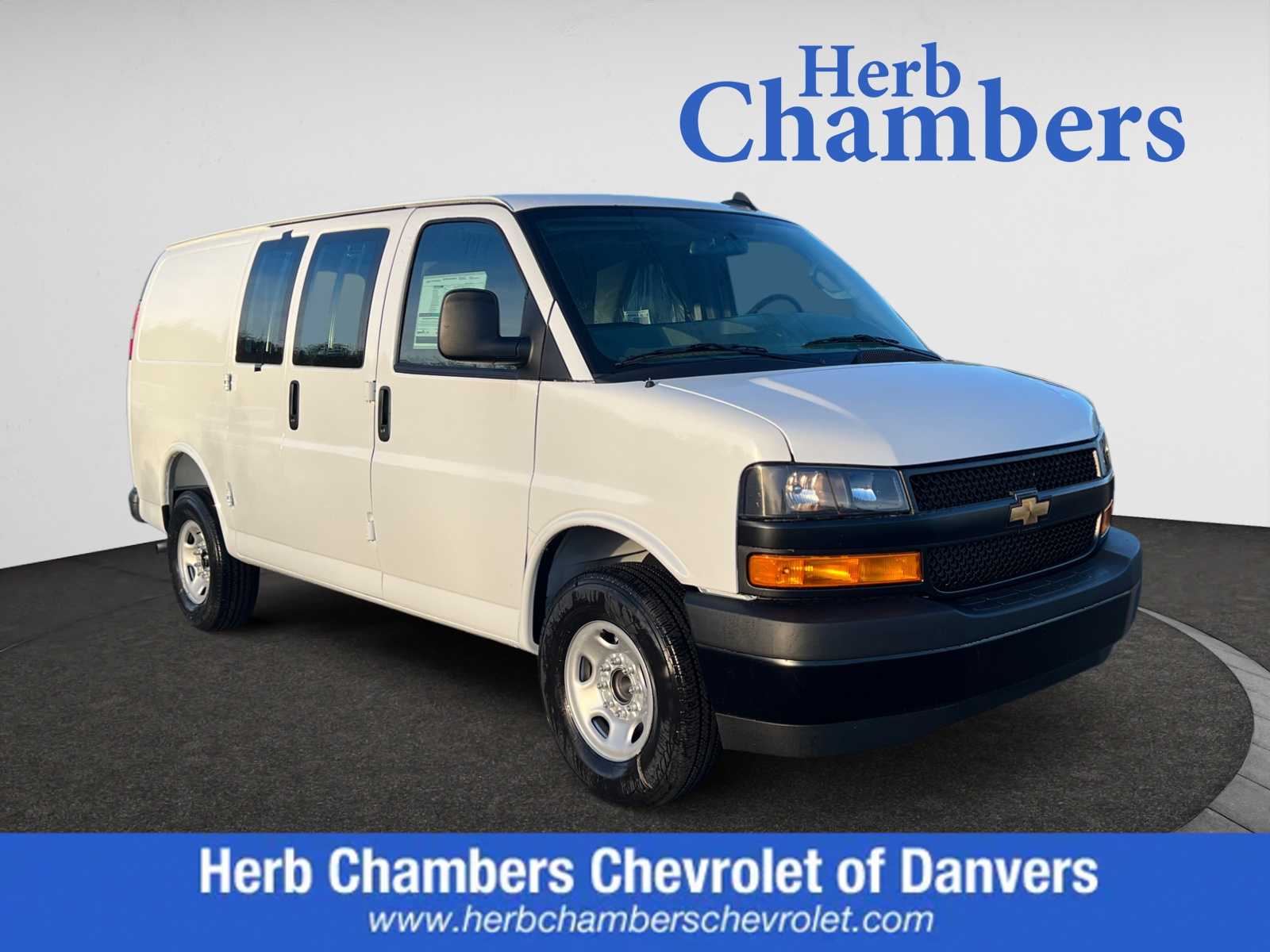 2025 Chevrolet Express Cargo Work Van's photo
