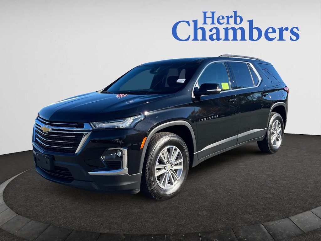 Used 2023 Chevrolet Traverse LT Cloth SUV