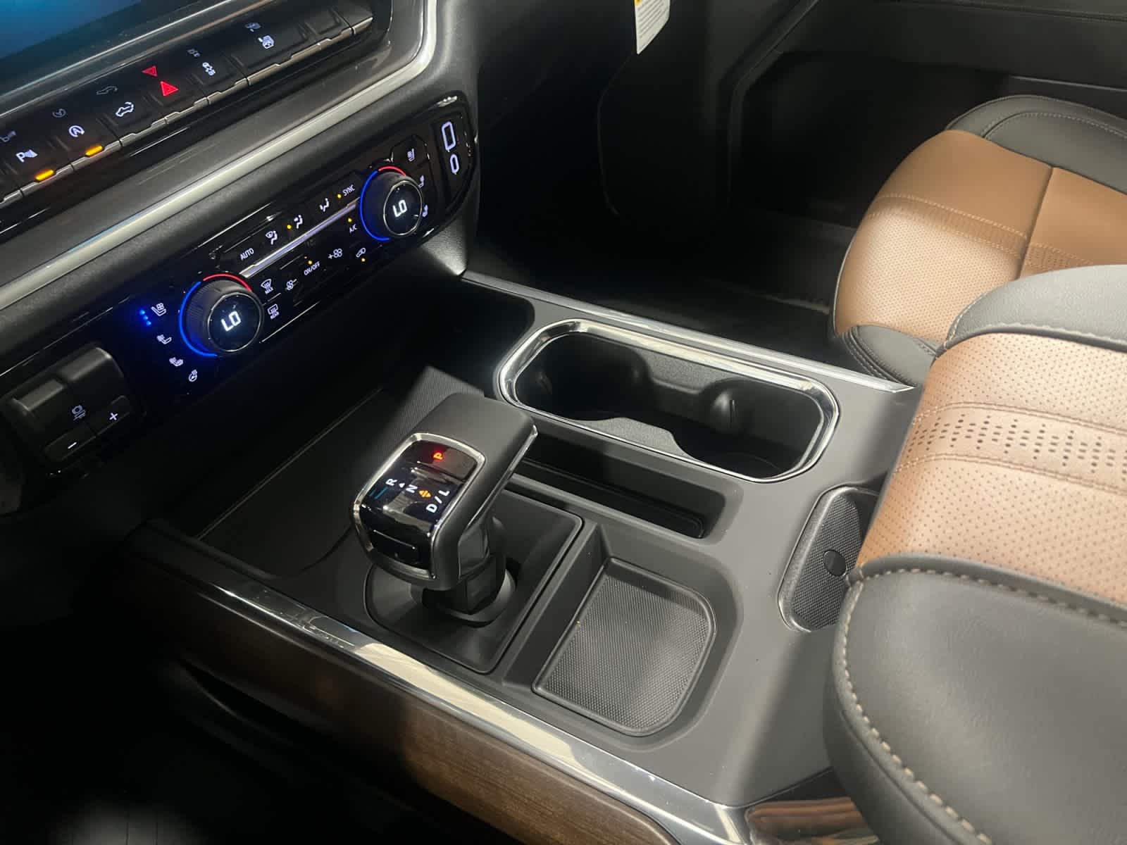 2026 Chevrolet Silverado 1500 High Country - Photo 16
