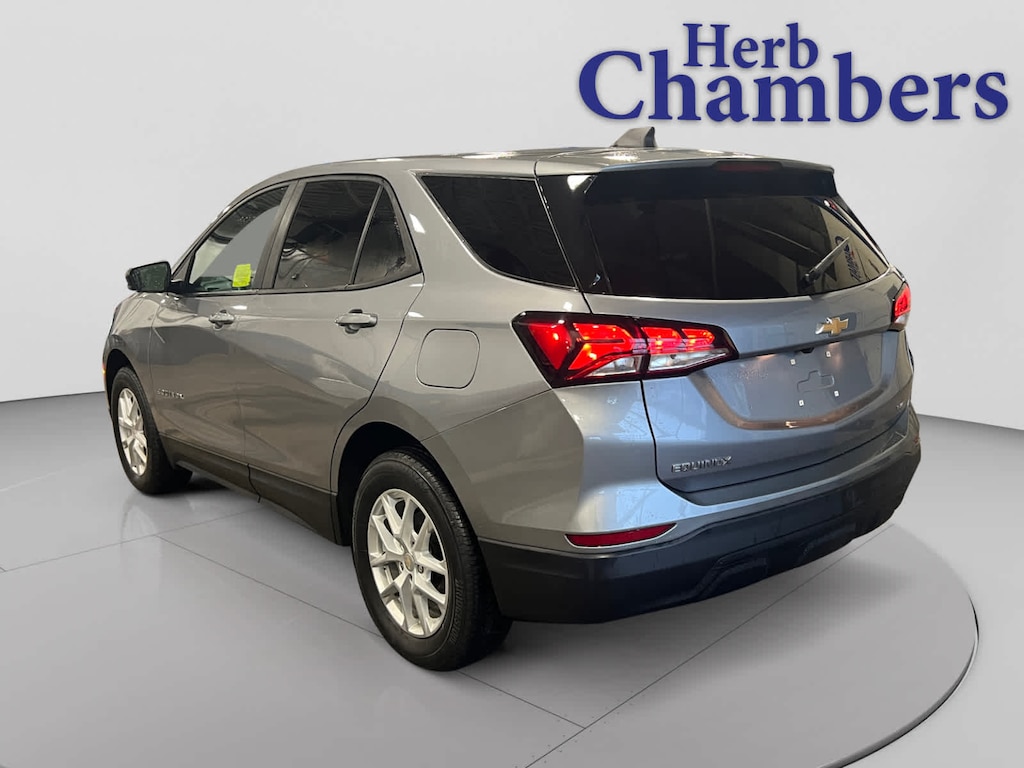 Used 2024 Chevrolet Equinox LS SUV