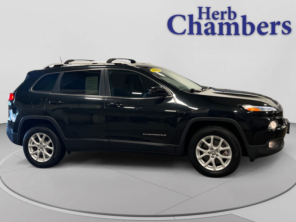 Used 2016 Jeep Cherokee Latitude SUV