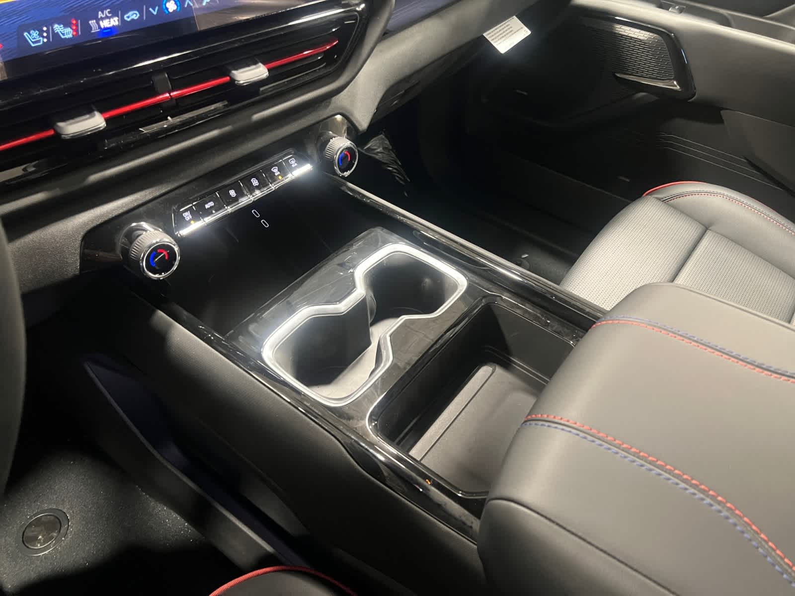 2025 Chevrolet Silverado EV RST - Photo 16