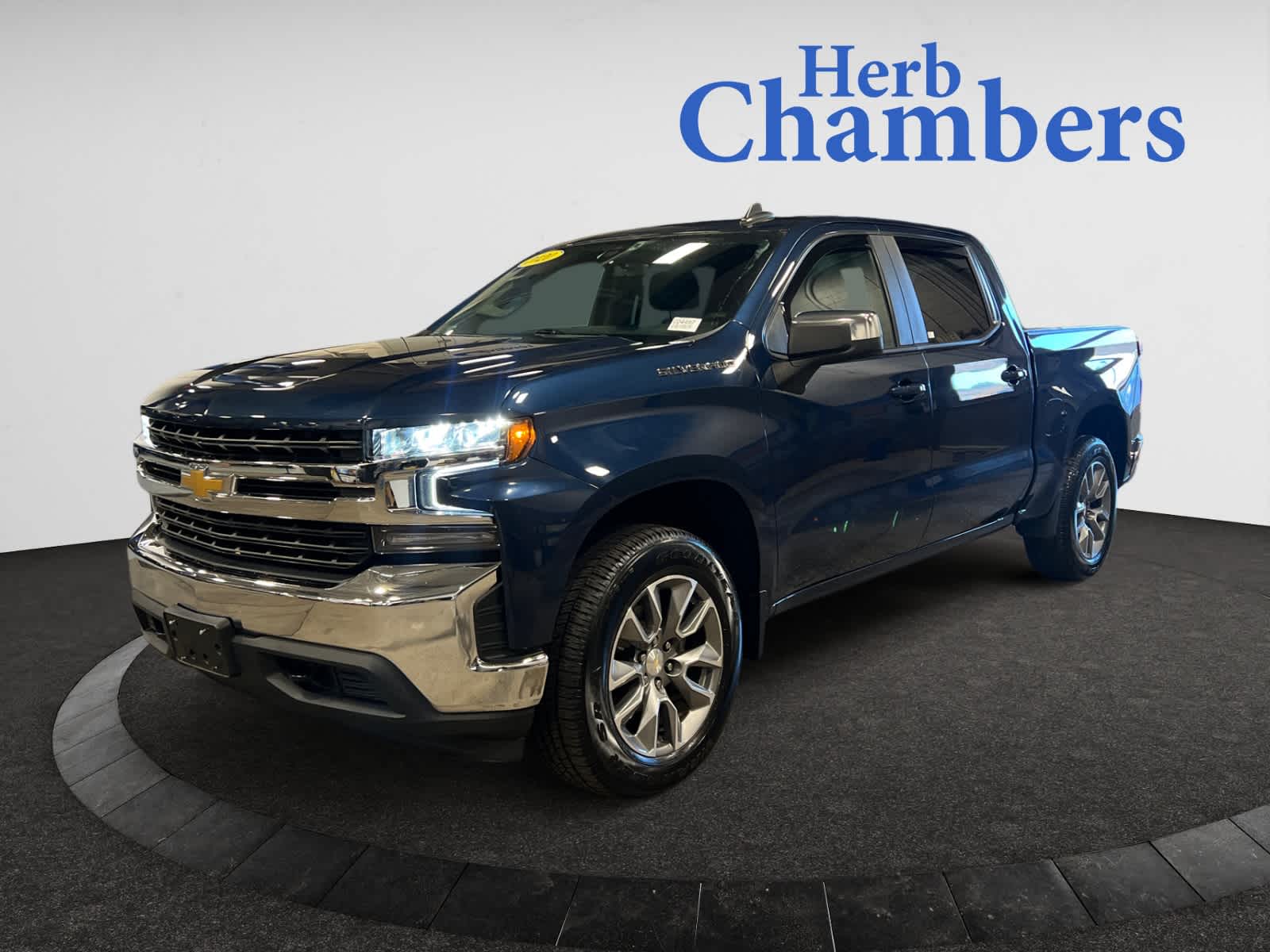 2020 Chevrolet Silverado 1500 LT photo 4